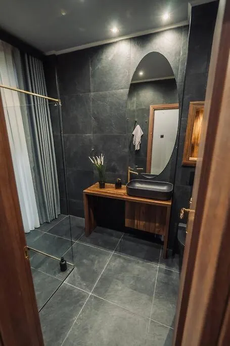 Individualliving3 Excellent Location Centre! ! Soluň